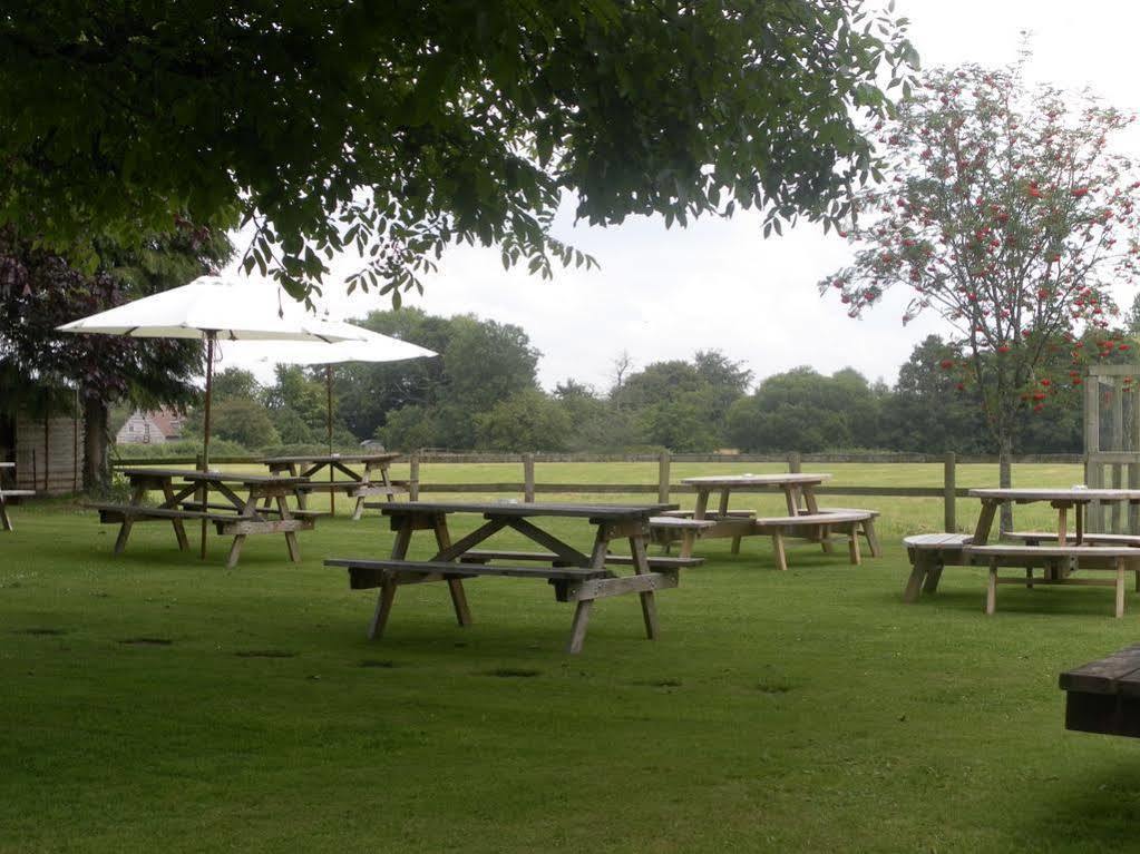 The Chetnole Inn Esterno foto